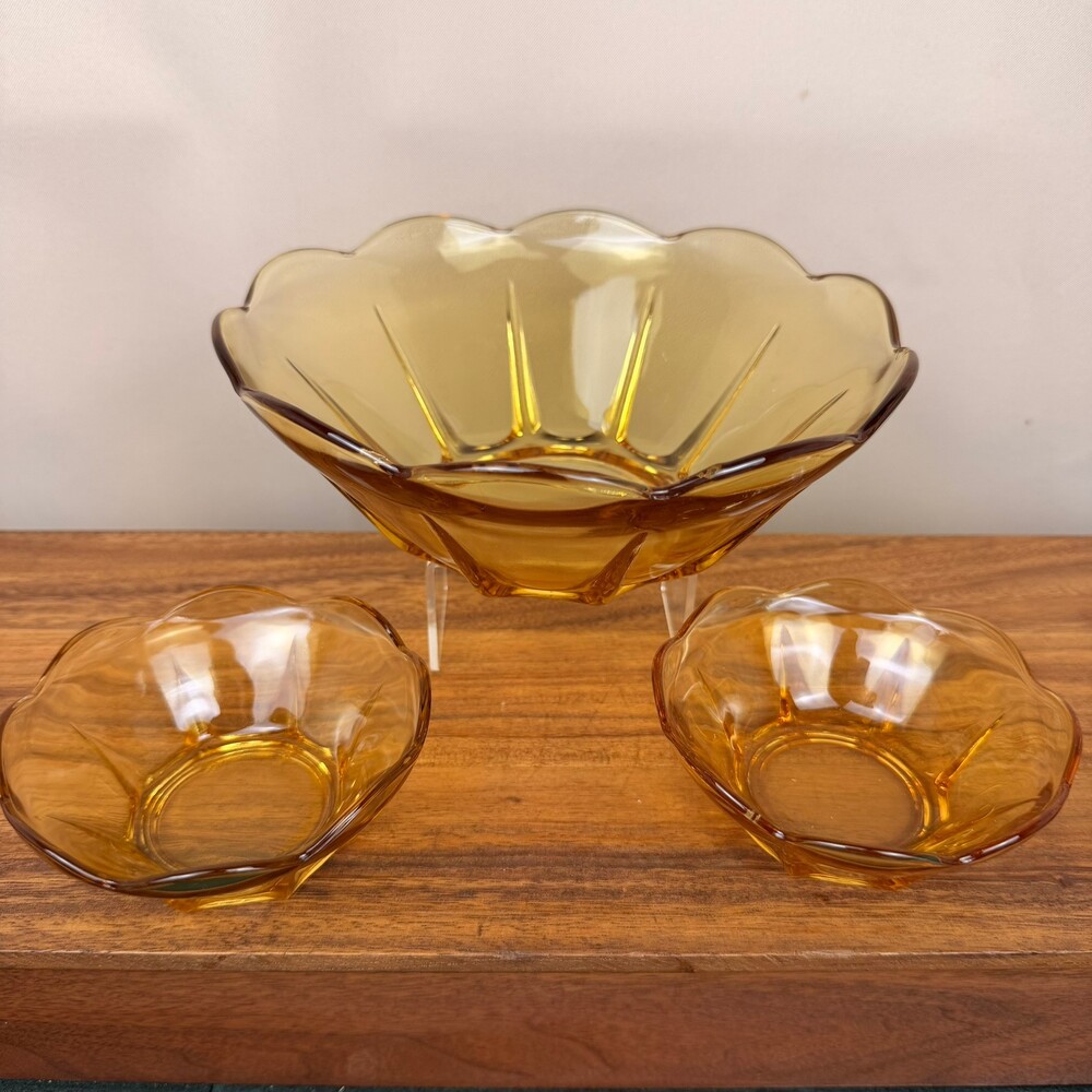 Anchor Hocking Amber Honey Gold Swedish Modern Chip and Two Dip Bowl Set